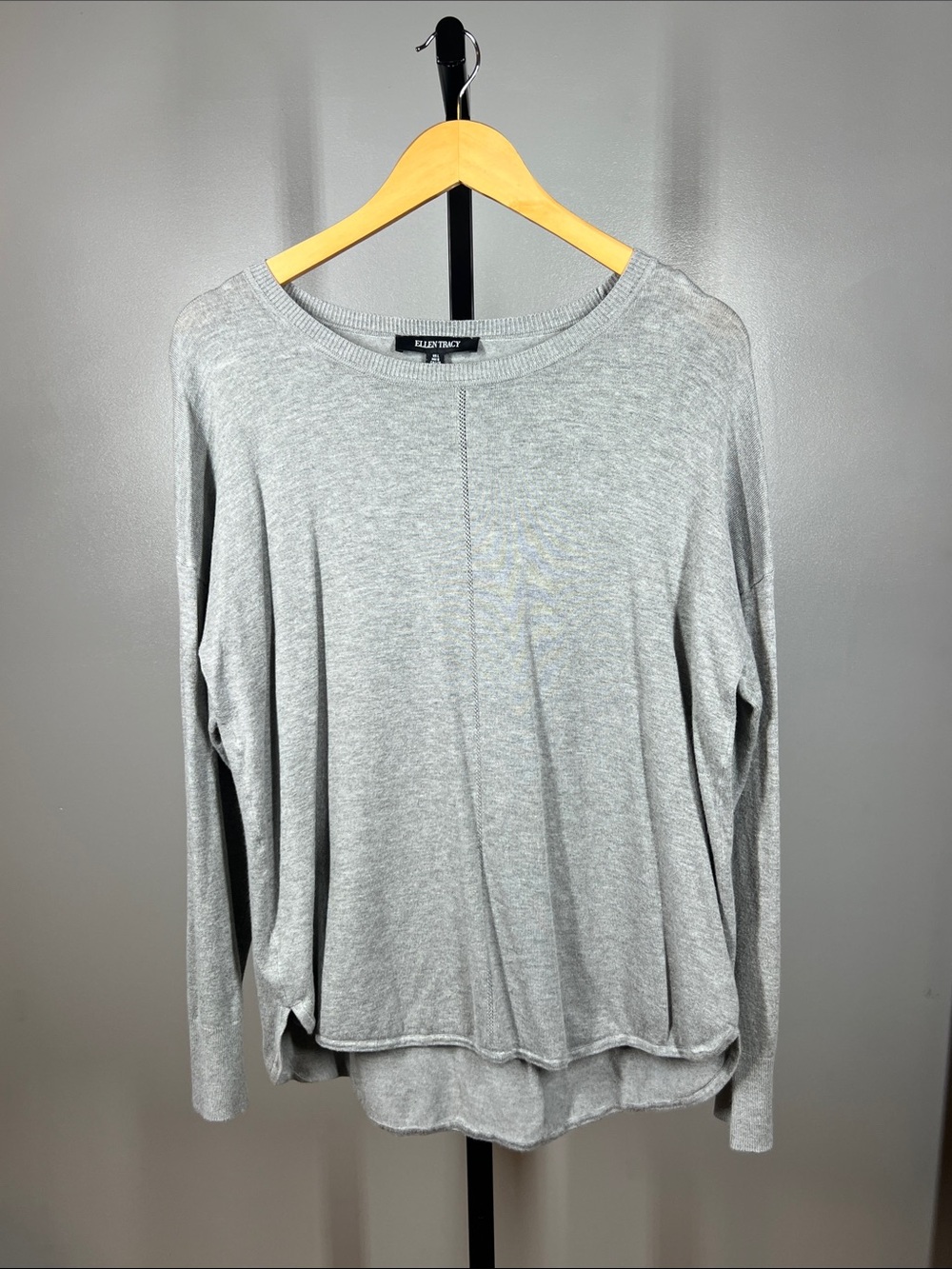 Ellen Tracy Light Gray Crewneck Sweater
